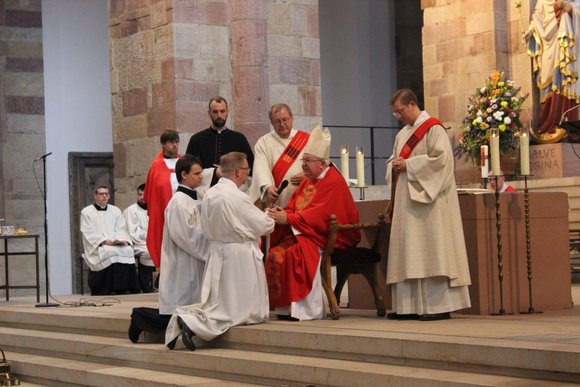 Bild 4 von 8 anläßlich der Diakonenweihe von Stefan Häußler am 14.09.2019 im Dom zu Speyer