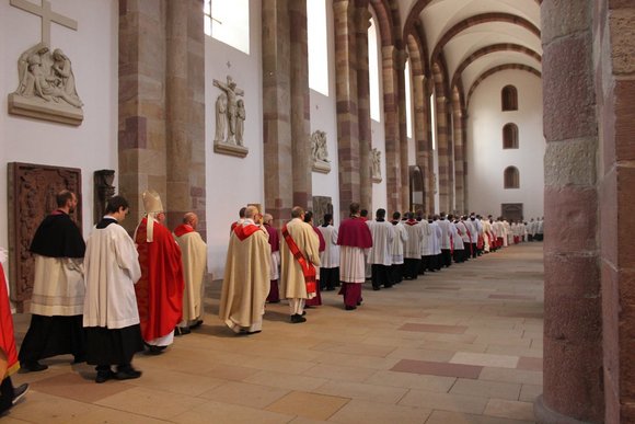 Bild 2 von 8 anläßlich der Diakonenweihe von Stefan Häußer am 14.09.2019 im Dom zu Speyer