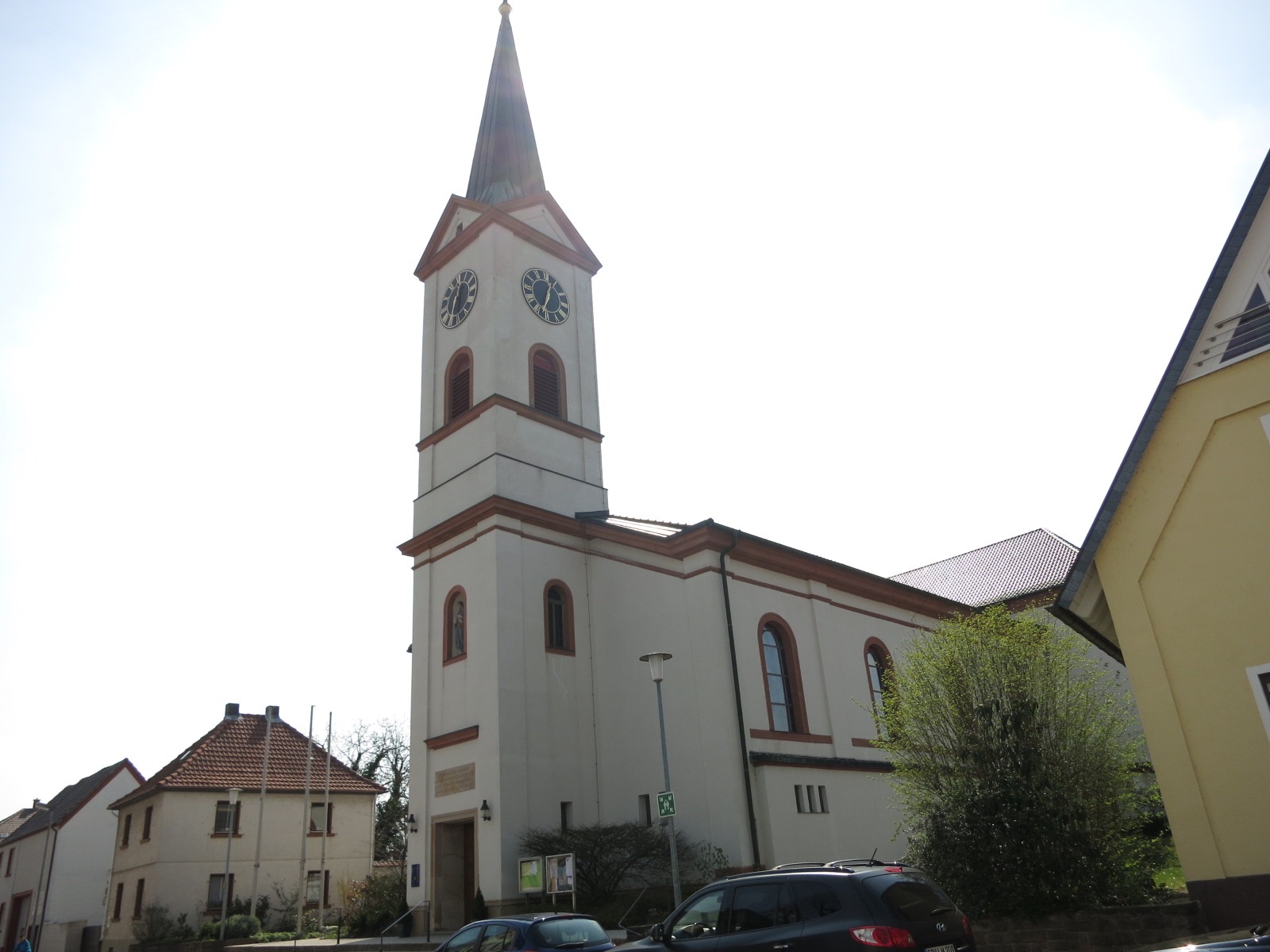 Katholische Pfarrkirche St. Maria Magdalena Roxheim